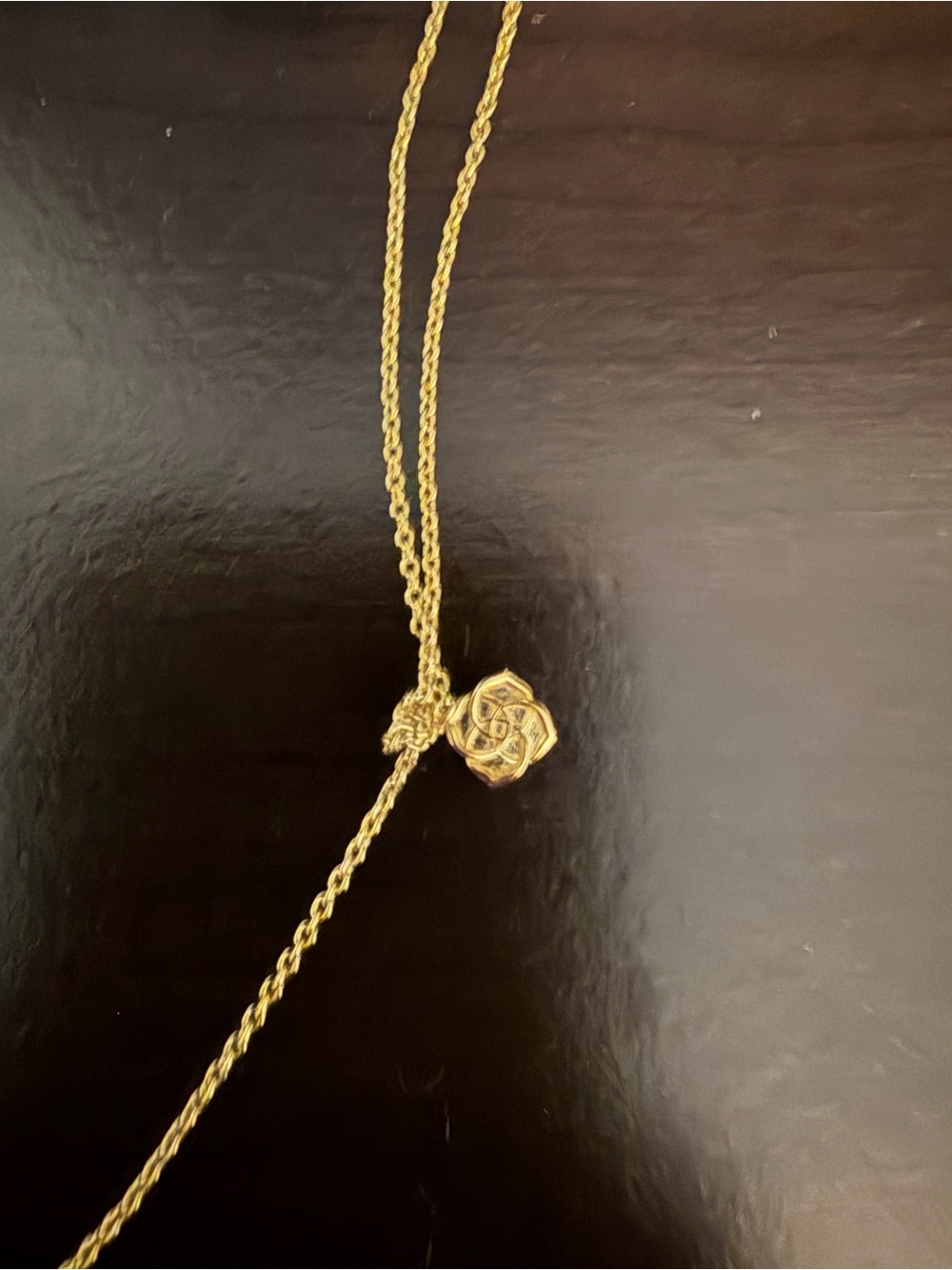 Kendra Scott Gold Round 'B' Pendant Necklace - Picture 3 of 3